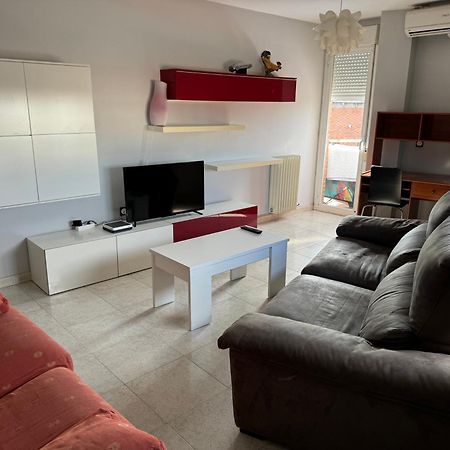La Casa De Reyes - Wifi Gratis Apartment Leon Luaran gambar